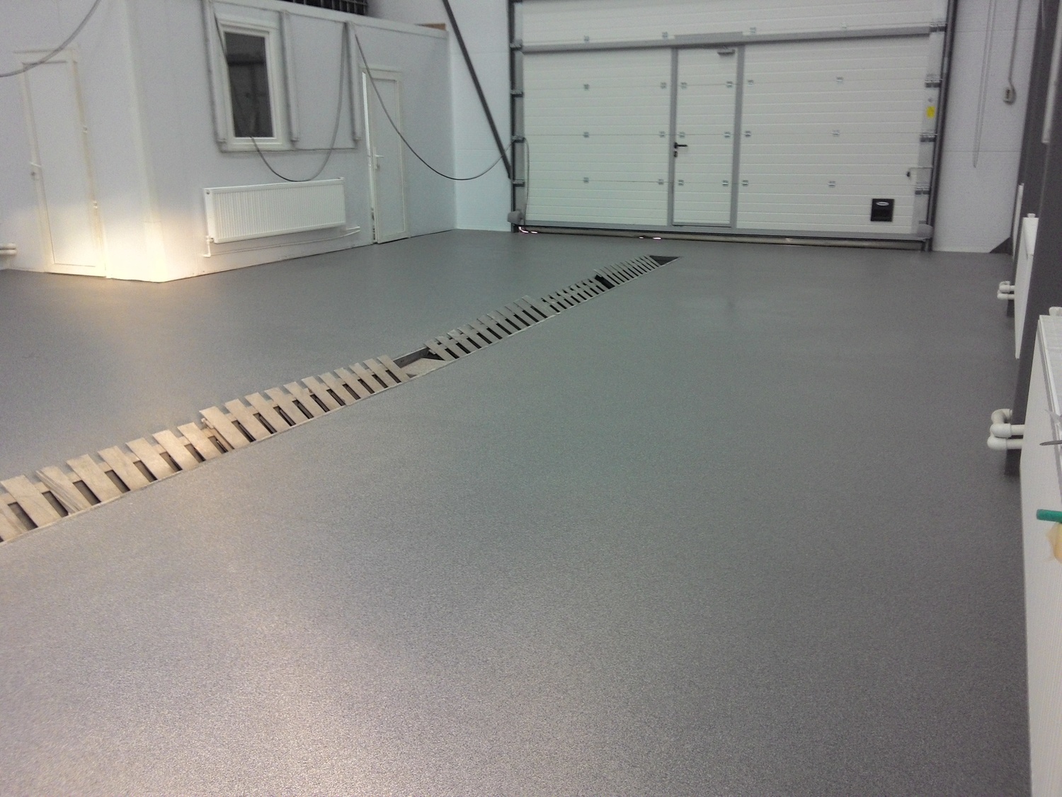 <span style="font-weight: bold;">от 2800 руб/м²</span>